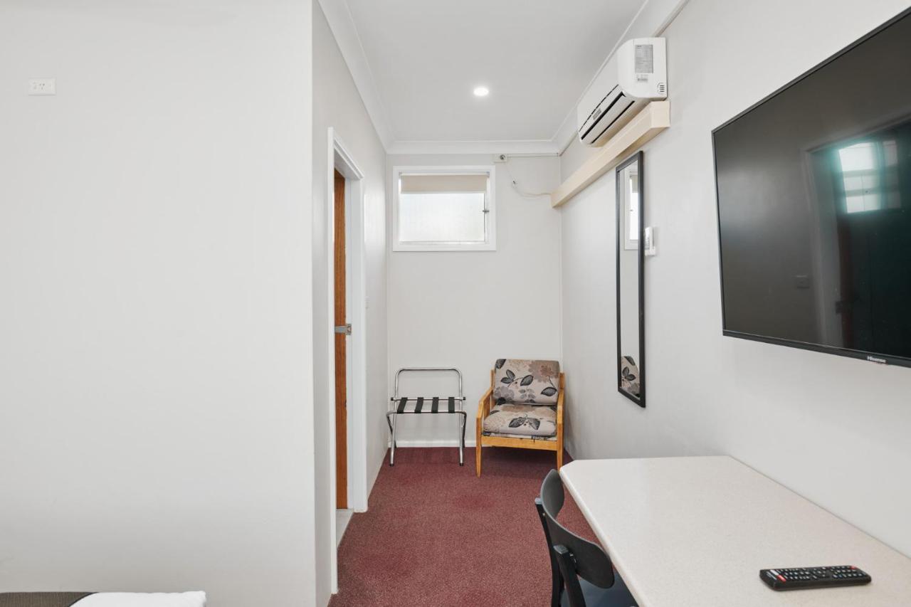 Wingham Motel Exterior photo